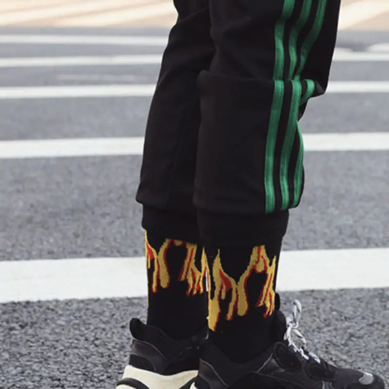 Contrast Flames Socks